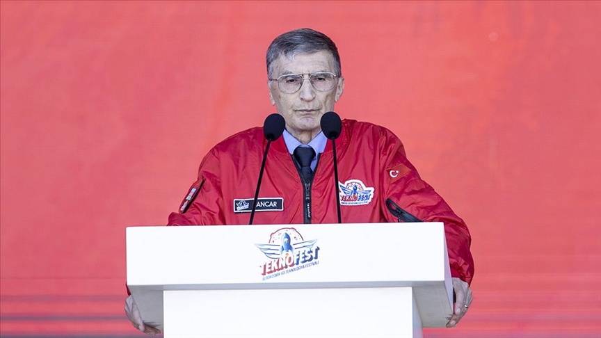 Prof. Dr. Sancar: Benim için en önemli olan şeylerden biri Türk gençlerinin bilimde en ön sıralarda yer almasıdır