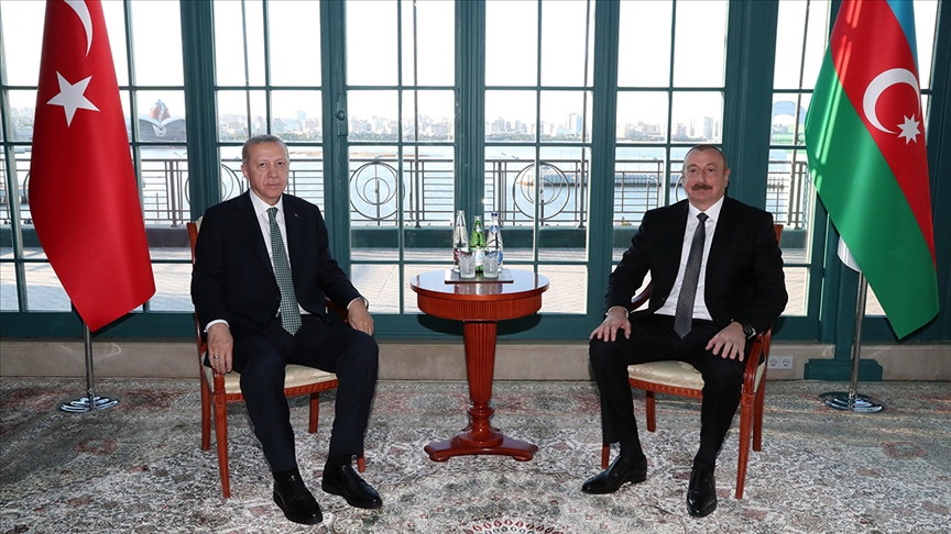 Cumhurbaşkanı Erdoğan, Azerbaycan Cumhurbaşkanı Aliyev ile görüştü 