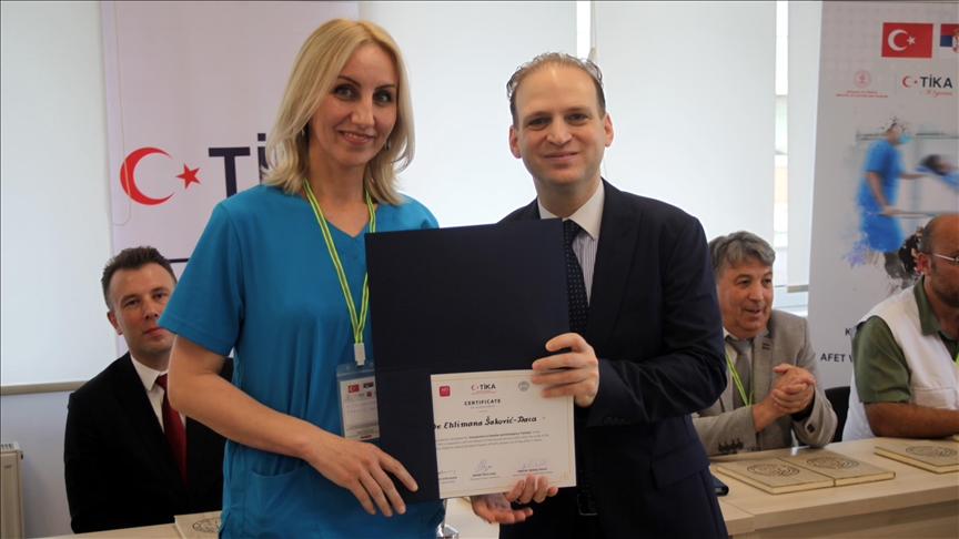 "تيكا" تقيم دورة لعاملين في الرعاية الصحية بصربيا