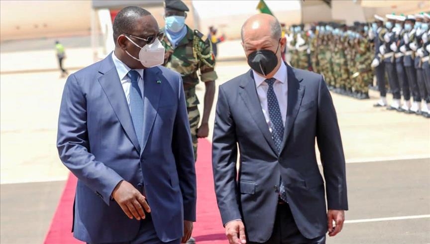 كورونا.. إصابة وفد رافق المستشار الألماني في إفريقيا