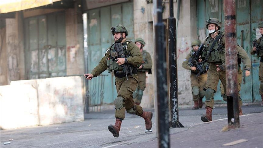 Израильские военные ранили трех палестинцев на Западном берегу Иордана 