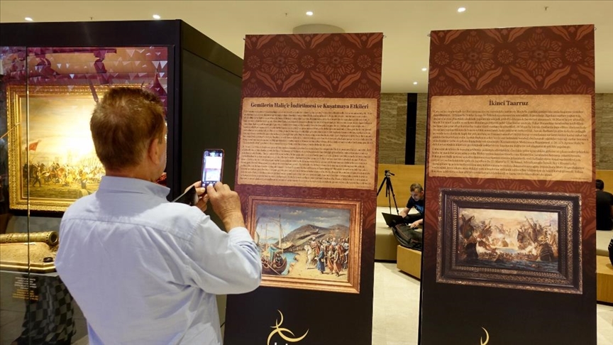 'Fetih İstanbul Sergisi' AKM'de açıldı