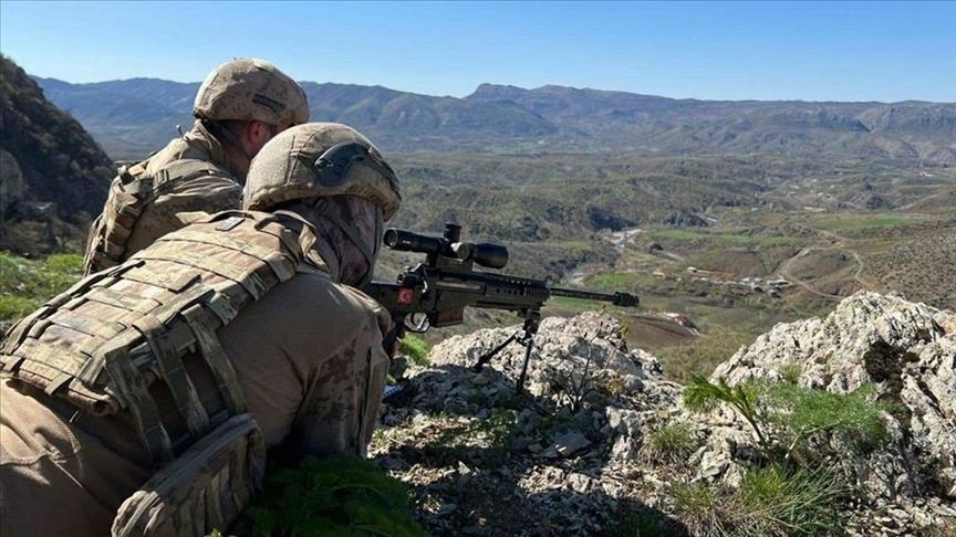 الدفاع التركية: استشهاد عنصر مشاة شمالي العراق