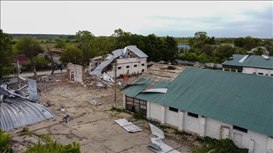 Rus saldırılarında buğday deposunun bombalandığı Ukrayna'nın Kopiliv köyü yardım bekliyor