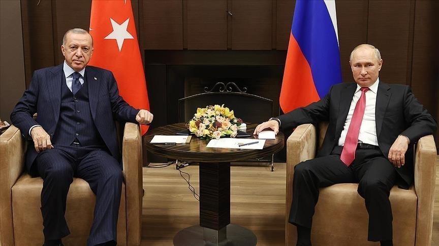 Erdogan et Poutine discutent des relations turco-russes et de la guerre en  Ukraine