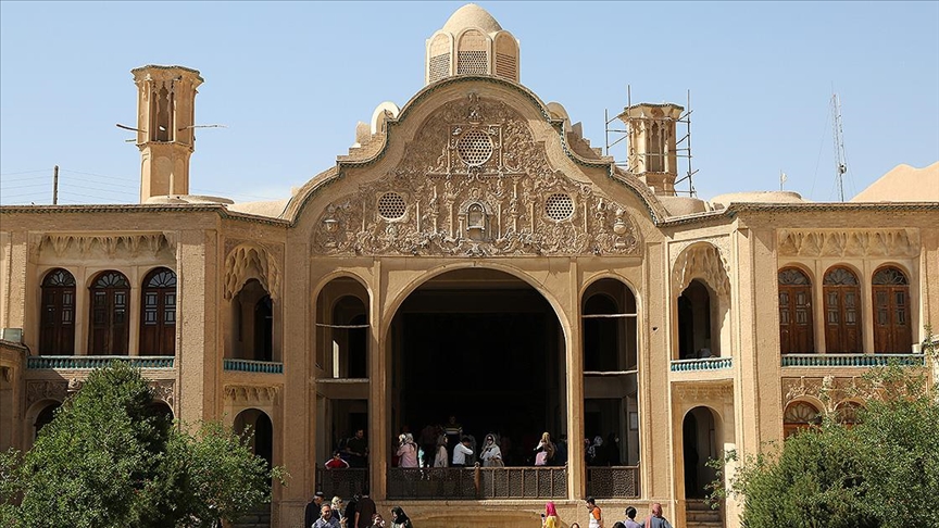 İran'da yapımı büyük bir aşk hikayesine dayanan tarihi yapı: Burucerdi Evi