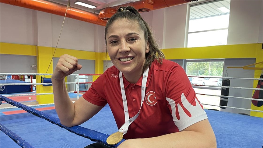 Milli boksör Şennur Demir, dünya şampiyonluğu serüvenini anlattı