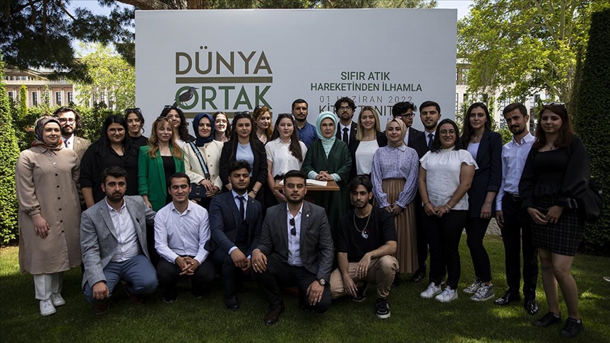 Emine Erdoğan'dan çevreci gençlere tam destek