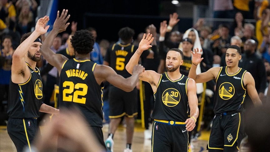 BASQUETEBOL: Finais NBA 2022 infographic
