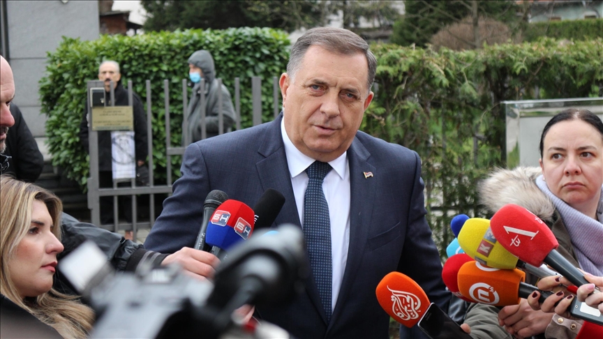 زعيم صرب البوسنة يعتزم بحث التعاون الاقتصادي مع قادة روسيا