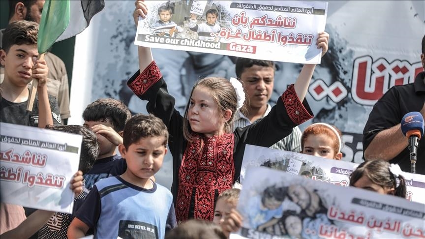 حماس تدعو لحماية أطفال فلسطين من "الجرائم الإسرائيلية"