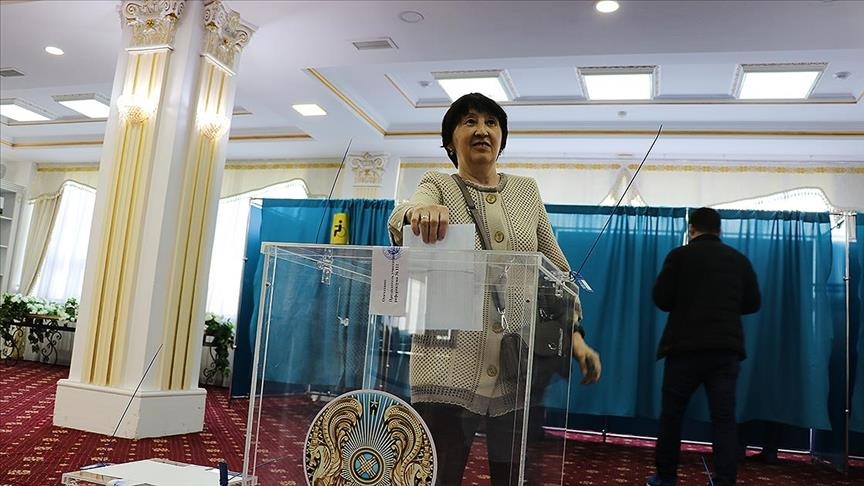 В Казахстане проходит голосование по поправкам в Конституцию