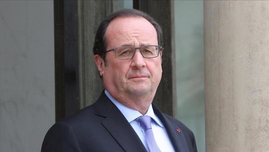 France : François Hollande a épousé Julie Gayet