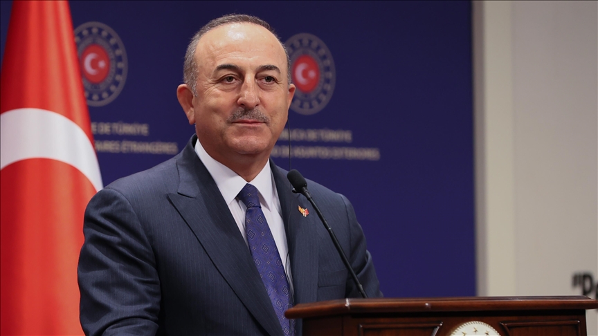 Dışişleri Bakanı Çavuşoğlu: Yunanistan ihlalden vazgeçmezse adaların egemenliği tartışılır