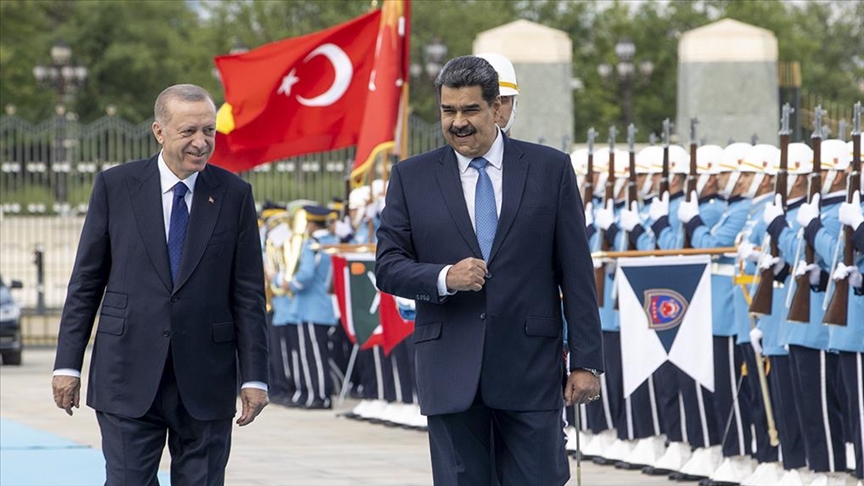 Cumhurbaşkanı Erdoğan, Venezuela Devlet Başkanı Maduro'yu resmi törenle karşıladı