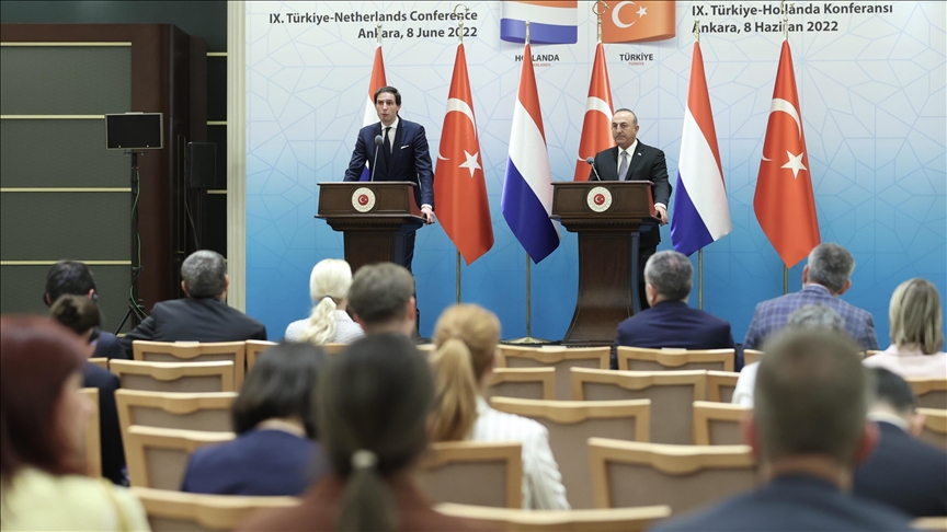 Bakan Çavuşoğlu: Türkiye'nin Finlandiya ve İsveç konusundaki endişelerinin karşılanması konusunda somut adımlar atılmalı