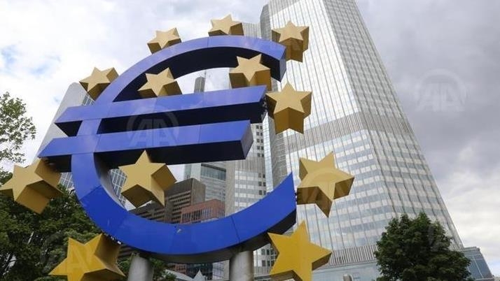La Banque centrale européenne annonce de nouvelles hausses de ses taux d'intérêt