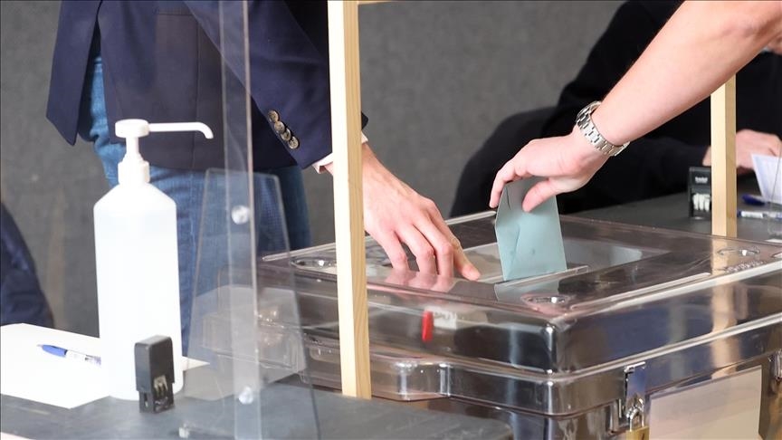 France/Législatives : L’union de la gauche devant le parti d’Emmanuel Macron (sondage)