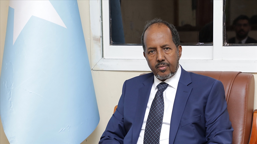Somali Cumhurbaşkanı Mahmud, görevine resmen başladı