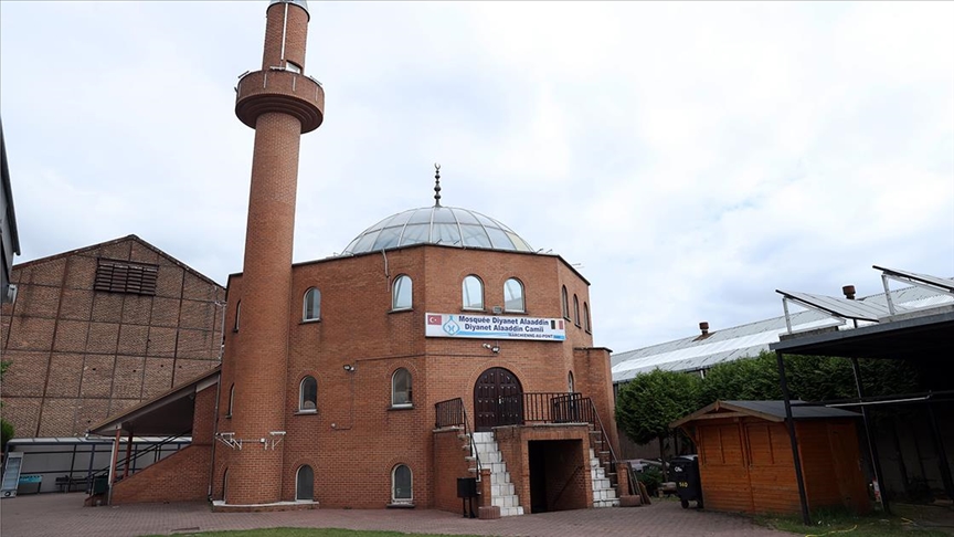 Belçika'da yanında tarihi dinamit sandığı bulunan cami geçici süreyle kapatıldı