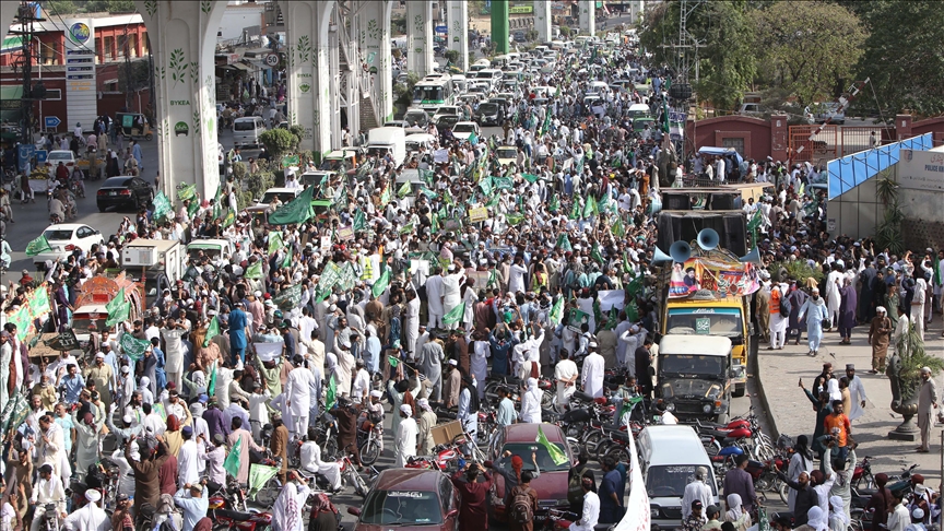 باكستان.. مظاهرات احتجاجا على الإساءة الهندية للنبي محمد