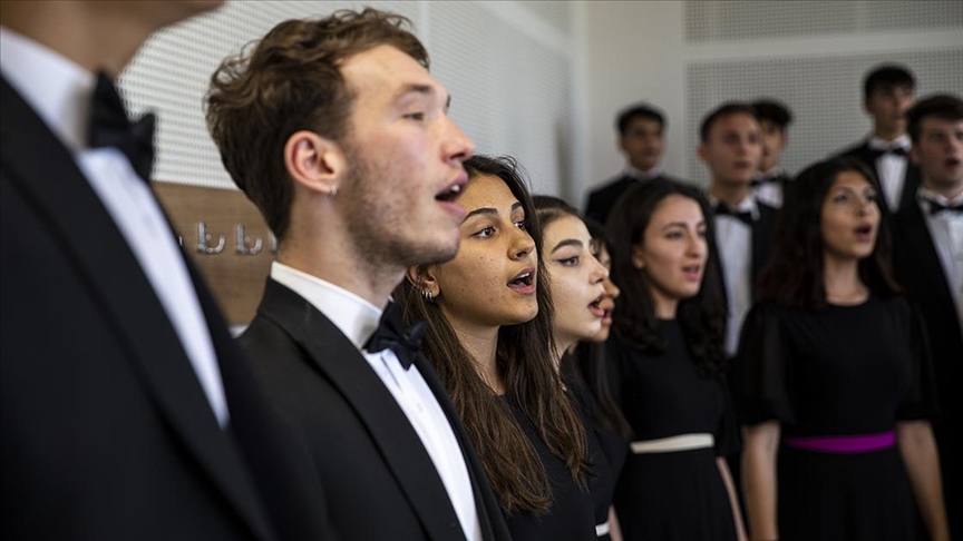 Başkentteki Güzel Sanatlar Lisesinin ödüllü korosu CSO Ada'da konser verecek