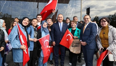 République tchèque : le MAE turc, Cavusoglu arrive dans la capitale, Prague