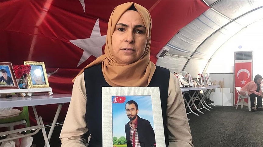 Diyarbakır anneleri evlatlarını istiyor: Çocuklarımızı almadan burayı terk etmeyeceğiz