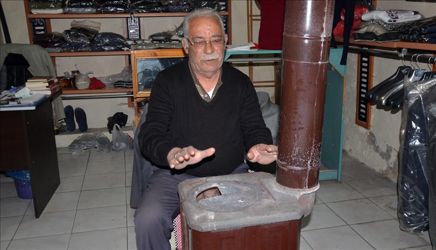 Li Sariqamîşê ji ber zîpik û baranê esnafan sobe vêxist
