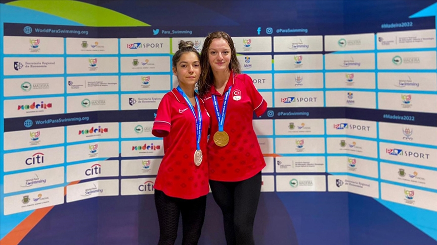 Sümeyye Boyacı ve Sevilay Öztürk'ten Para Yüzme Dünya Şampiyonası'nda madalya
