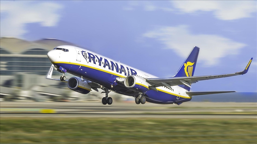 Ryanair crew in Spain calls 6-day strike for start of summer holidays