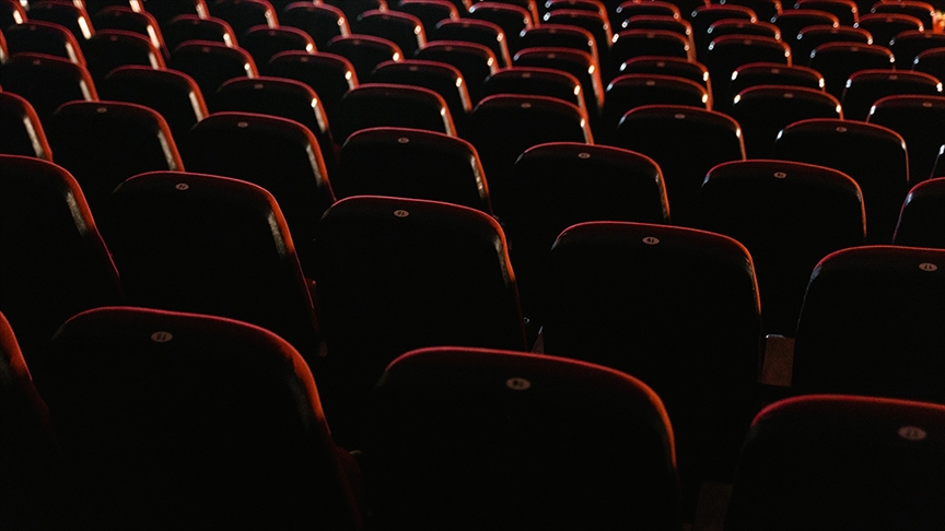 Kovid-19'un etkili olduğu 2021'de sinema ve tiyatro seyircisi azaldı