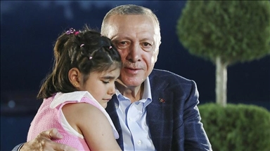 Derina piçûk qala kelecaniya xwe ya di hevdîtina digel Serokomar Erdogan da kir