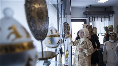 Emine Erdoğan, tarihi Ankara Kalesi'nde açılan 'Ekolojik Sanat' sergisini ziyaret etti