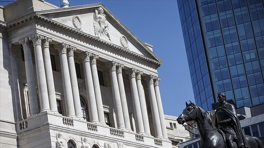 İngiltere Merkez Bankası politika faizini artırdı
