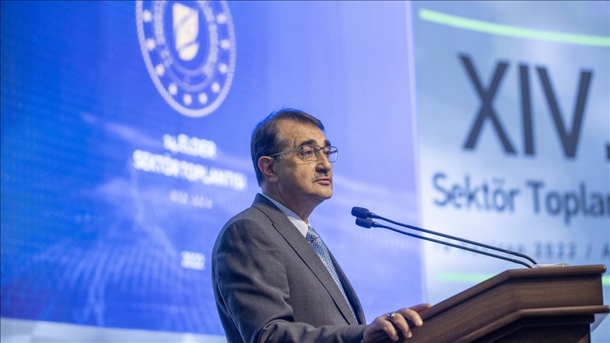 Elektrikli araç ve yenilenebilir enerji teknolojilerine 3 milyar dolarlık altyapı yatırımı planlanıyor