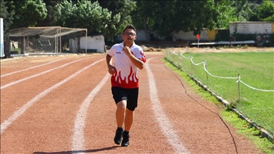 Down sendromlu milli atlet Emirhan, Dünya Şampiyonası'na hazırlanıyor