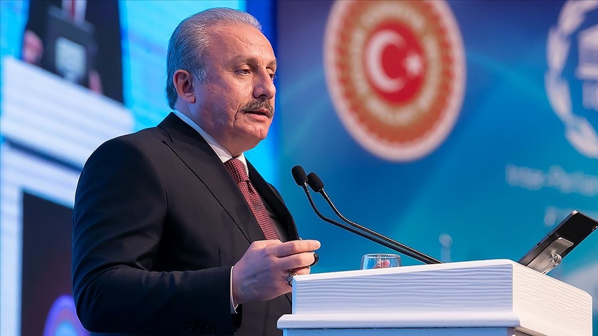TBMM Başkanı Şentop: Türkiye olarak, biz bu insanların her türlü ihtiyaçlarını tek başımıza karşılamaya çalışıyoruz