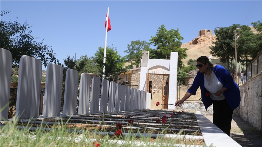 Li Mêrdînê 30 kesên 35 sal berê bi destê terorîstên PKKyî hatibûn qetilkirin hatin bibîranîn