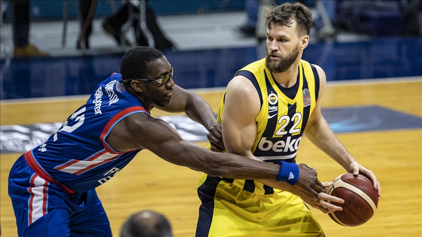 German forward Barthel leaves Fenerbahce Beko
