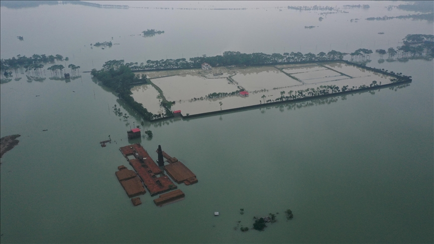 Devastating floods kill 23, damage hectares of crops in Bangladesh