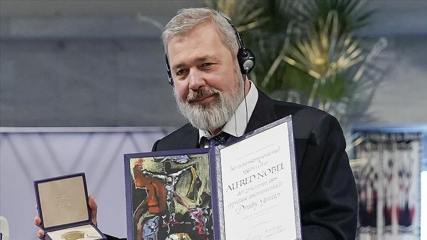 Medali Nobel Perdamaian jurnalis Rusia terjual USD103,5 juta untuk bantu anak Ukraina