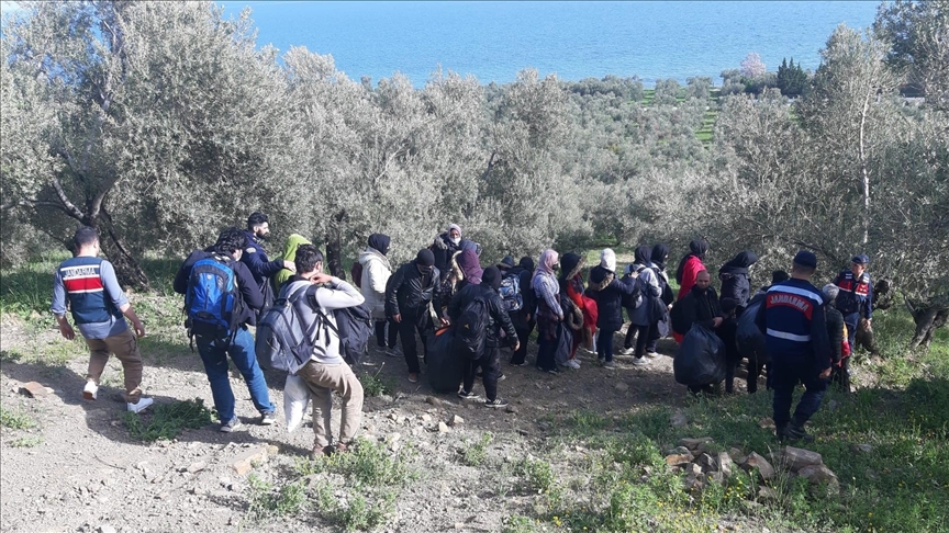 В турецком Чанаккале за 2 месяца задержаны до 1,5 тыс. нелегальных мигрантов