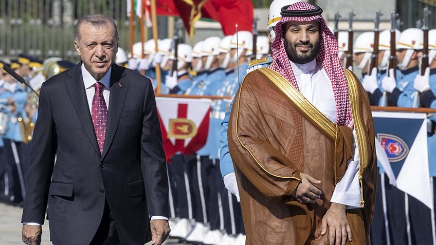 El presidente de Türkiye recibe al príncipe heredero de Arabia Saudita en Ankara