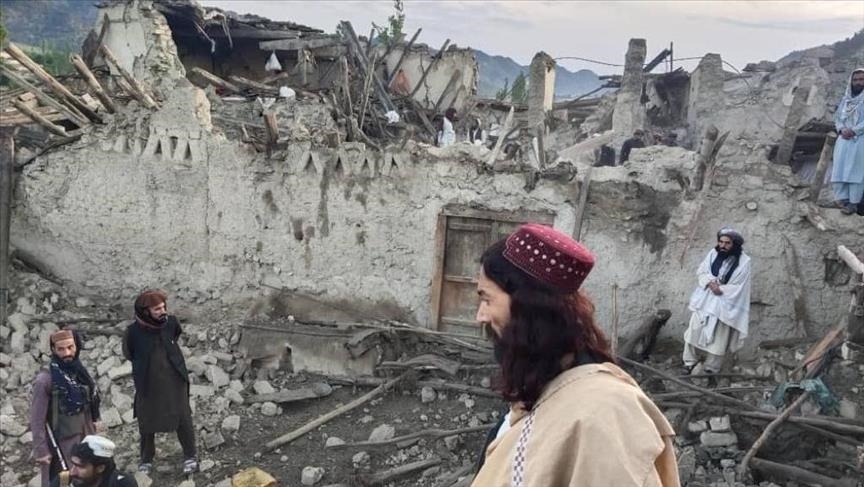 ارتفاع حصيلة ضحايا زلزال أفغانستان إلى ألف