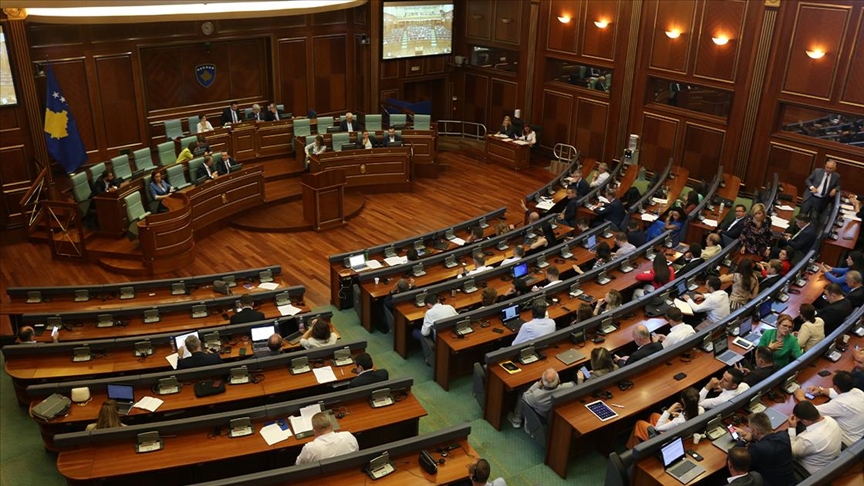 Kosovë, në mungesë të votave nuk kalon projektligji për tërheqje të mjeteve nga Fondi Pensional