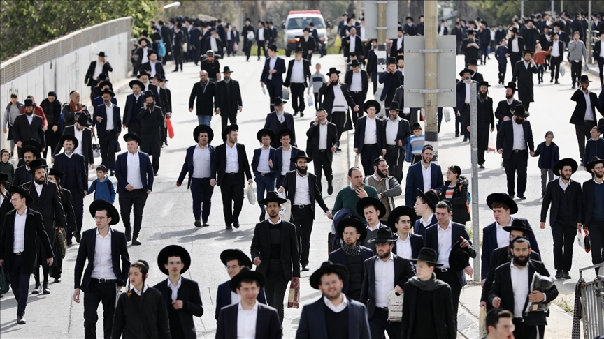 Ultra-Orthodox Jews in Israel avoid using technological devices in daily life