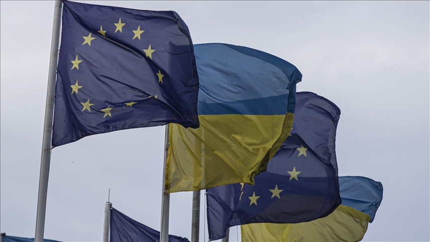 Ukraine granted 'candidate' status amid tough EU journey