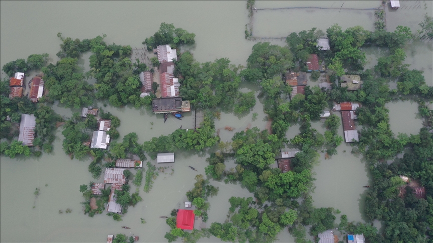 Число жертв наводнений в Бангладеш возросло до 73