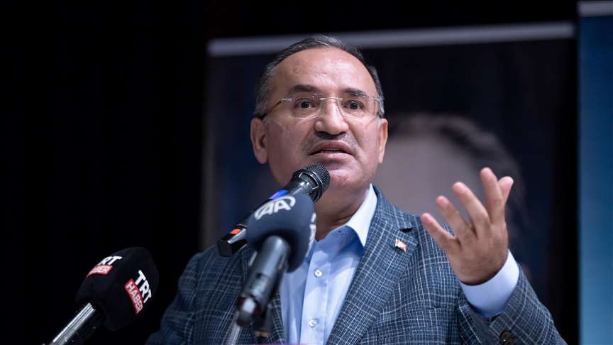 Adalet Bakanı Bozdağ: Dünyanın diğer ülkelerinde haksız tahrik uygulamalarının nasıl olduğunu değerlendiriyoruz